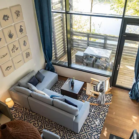 Waterside Luxury Sky Pad Antoing