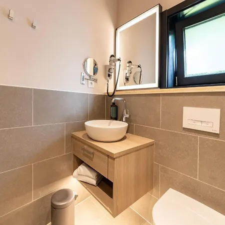 Waterside Luxury Sky Pad Hébergement de vacances *