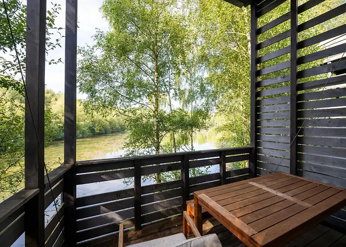 Waterside Luxury Sky Pad