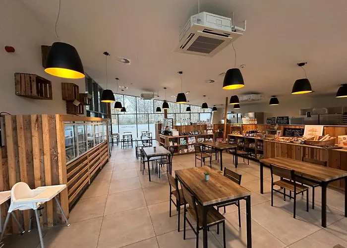 Waterside Luxury Sky Pad Hébergement de vacances *